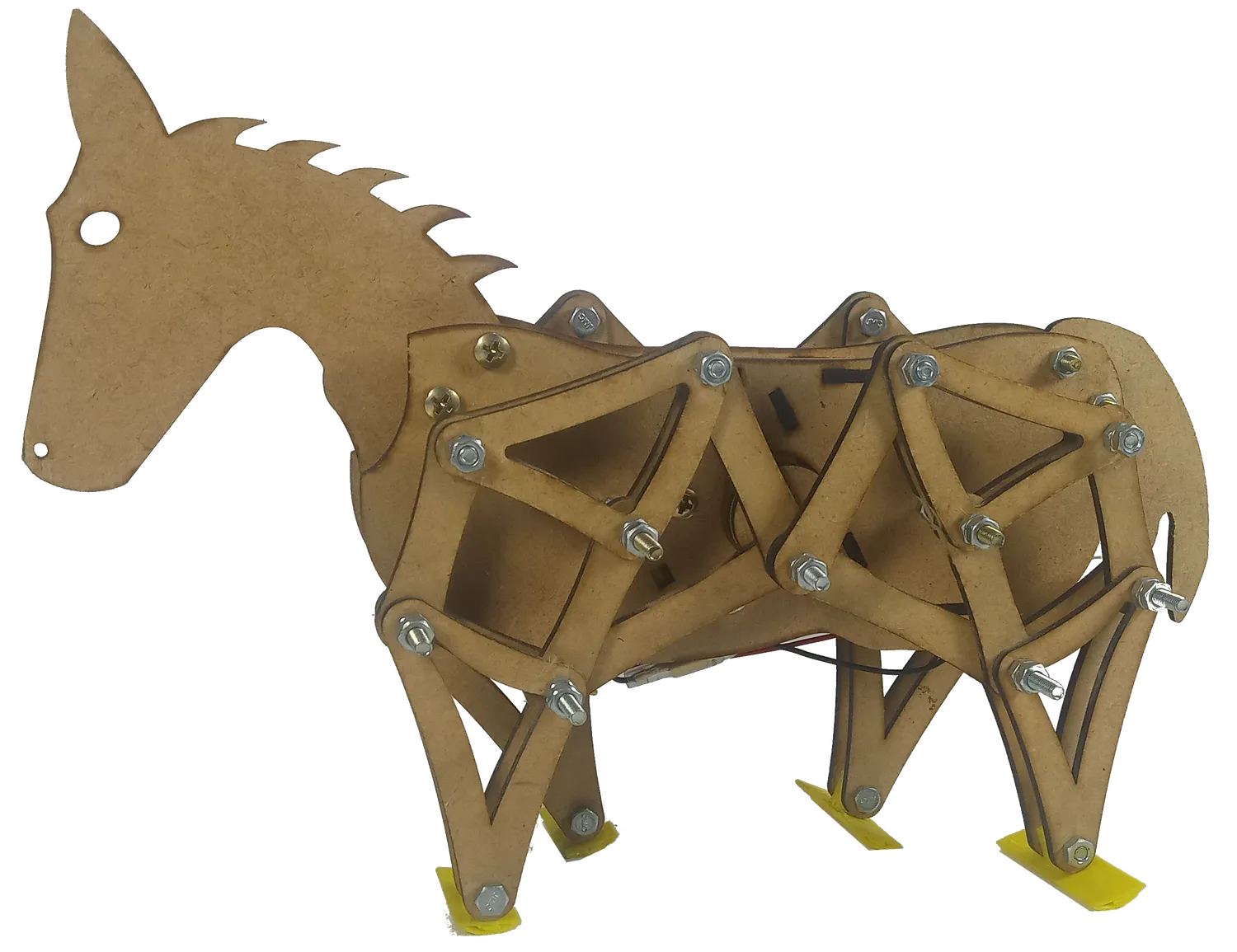 Robô cavalo de madeira montado com o kit TechnoMakers